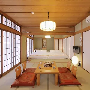 アパート Hanagin - 3 Bedroom Japanese For 11 People 201, 広島市